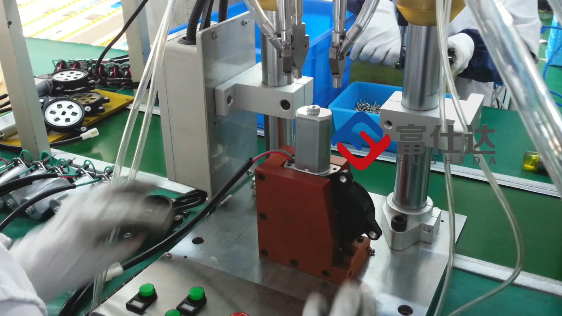 汽車(chē)配件自動(dòng)鎖螺絲機(jī)